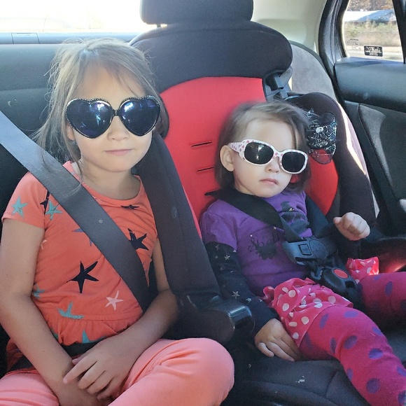 Meet your Posher, Robie - Picture 1 of 1